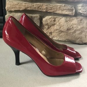 Paten leather peep toe heels